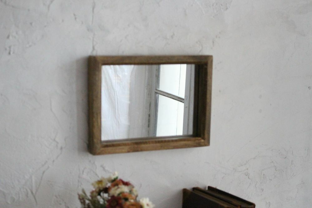 シンプルな天然木の鏡
