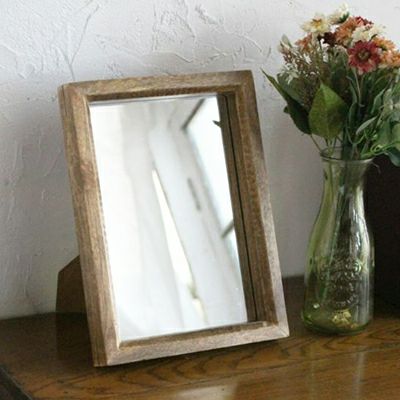 ナチュラルな天然木の鏡