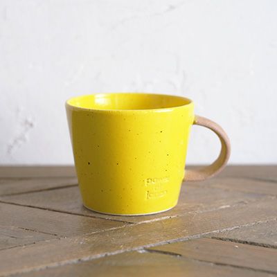 美濃焼の大きなマグカップ黄色