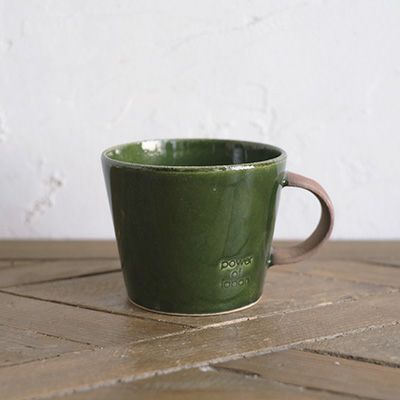 美濃焼の大きなマグカップ緑色