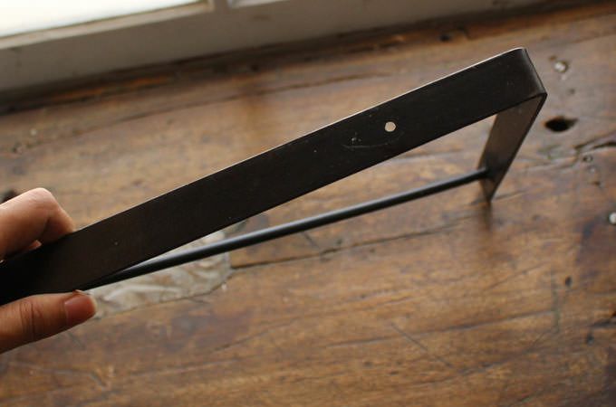 素朴な鉄のラージブラケット・L/幅37cm DIY自作棚作りのできる金属製の