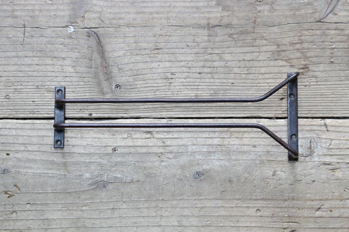 ワイングラスホルダー