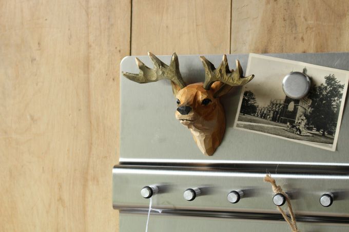 海外蚤の市で購入したビンテージ鹿の壁掛けブック-
