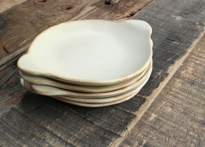 益子焼 台付き皿 益子焼・キナリ耳付きラウンド小皿/ほっこり 手作り わかさま陶芸 若林