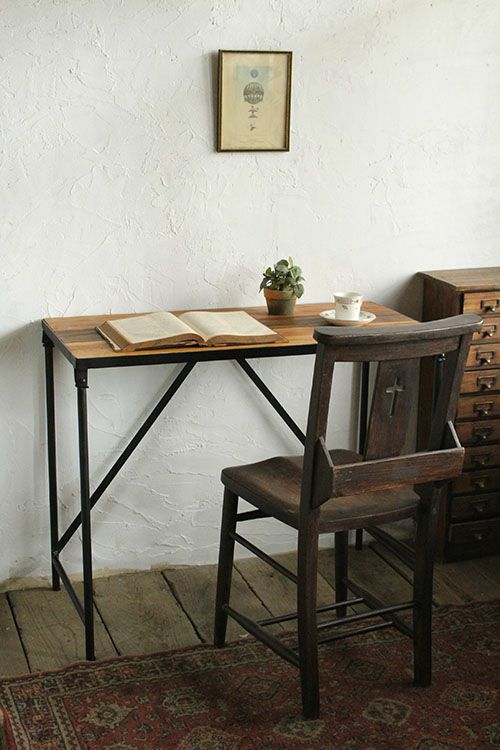 おしゃれなナチュラルな木製天板デスク