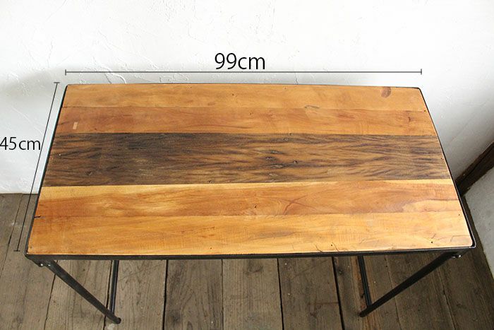 ナチュラルな木製天板