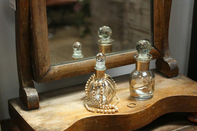 ガラス製かわいい香水瓶