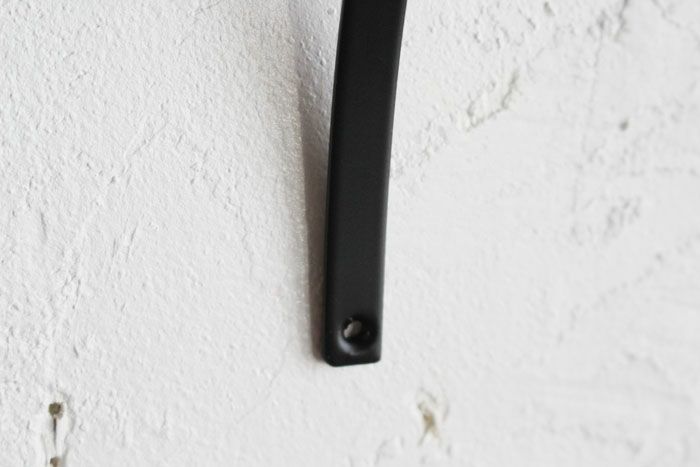 シンプルな鉄製ブラケット３