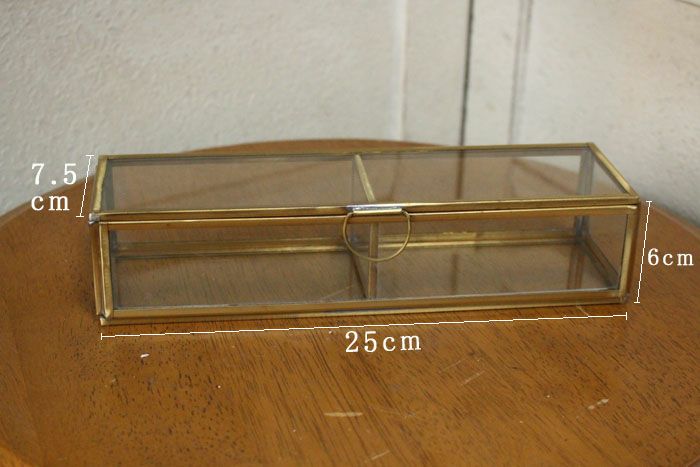 ガラスと真鍮の収納ケースサイズ