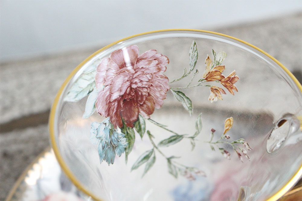 ブルームガラスカップ＆ソーサー 色とりどりの花々が美しく咲き誇るガラスと磁器07