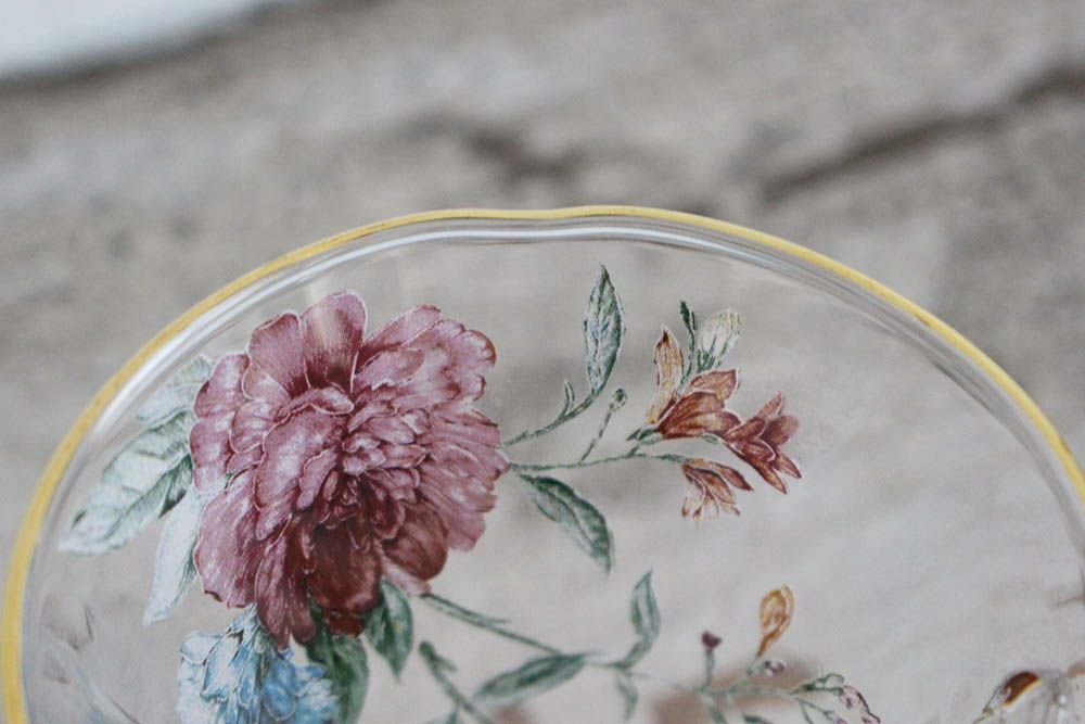ブルームガラスカップ＆ソーサー 色とりどりの花々が美しく咲き誇るガラスと磁器10
