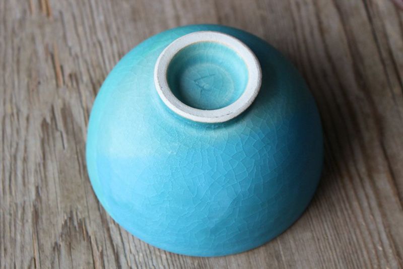 笠間焼作家の色彩碧釉の茶碗