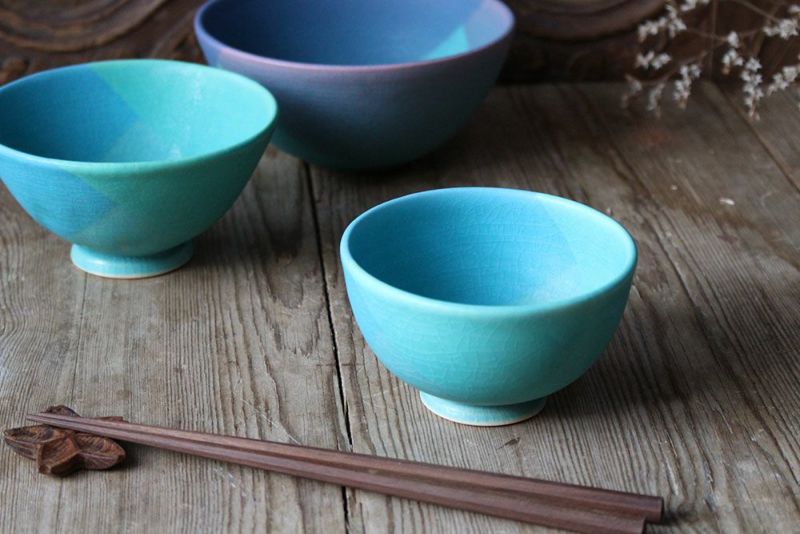 飯沼耕市の色彩碧釉シリーズの茶碗