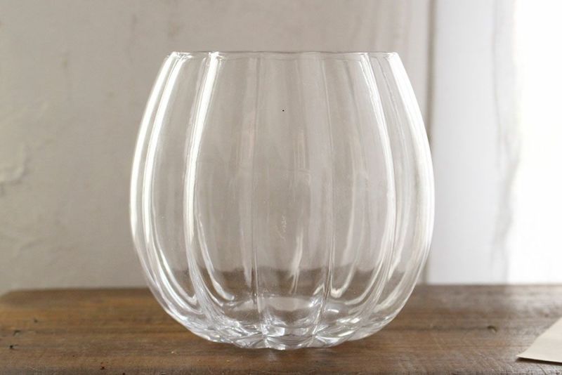 可愛いガラスの花瓶