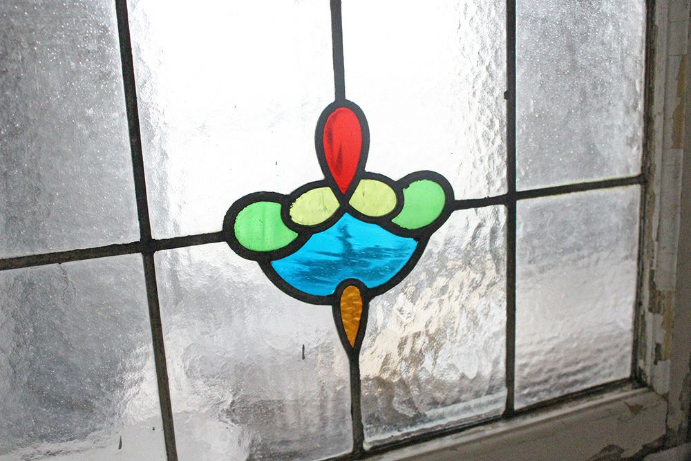 英国アンティークのガラス窓