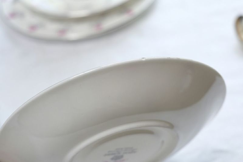ビンテージ・Royal Albertティーカップトリオ/Winsomeの皿2
