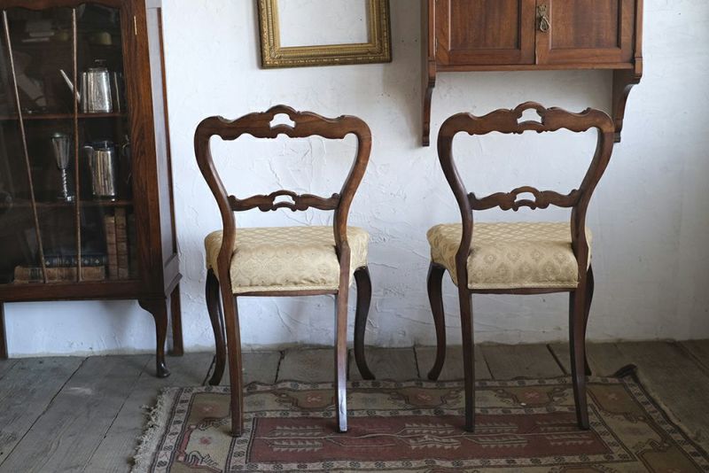 フランスの古い椅子