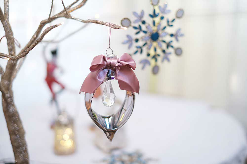 クリスマスオーナメント・ガラスドロップリボン