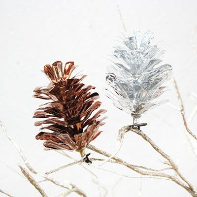 パインコーンオーナメント