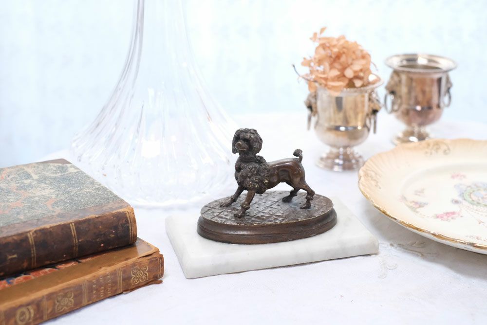 アンティーク ブロンズプードル イギリス アールデコ 大理石 小さな犬の置物 オブジェ