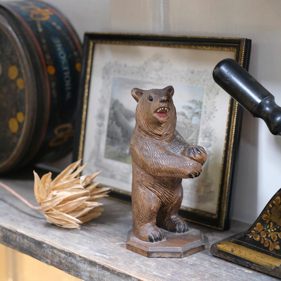アンティーク木彫り熊.の通販 アンティークショップMALTOオンライン