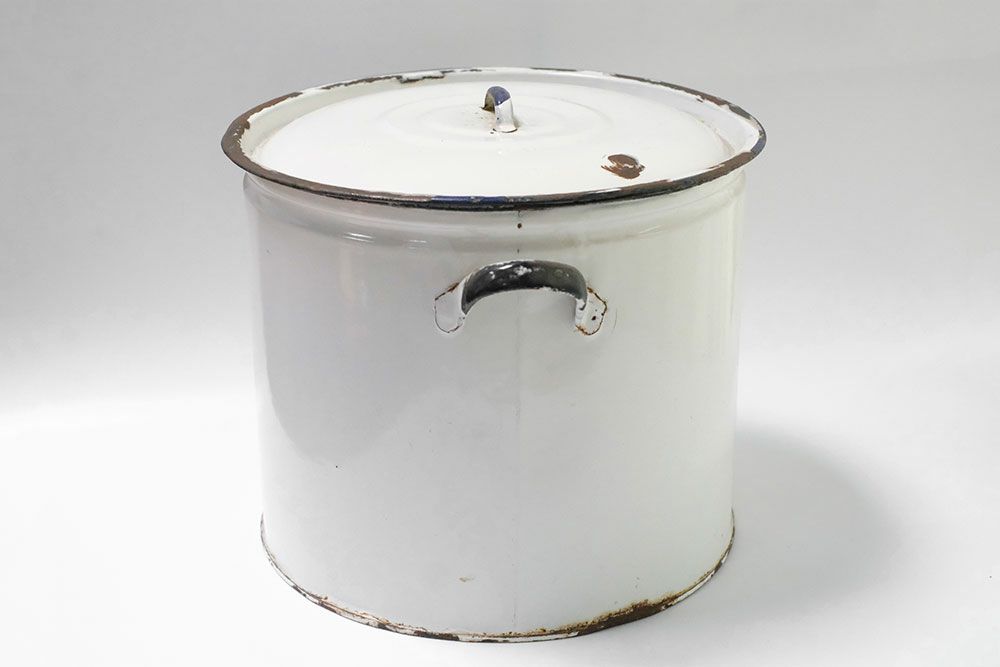 アンティーク ホーロー缶 イギリス 古ぼけた白い琺瑯収納ケースの通販 