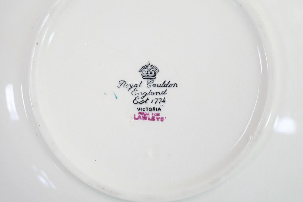ヴィンテージプレート Royal Cauldonヴィクトリアパターン刻印