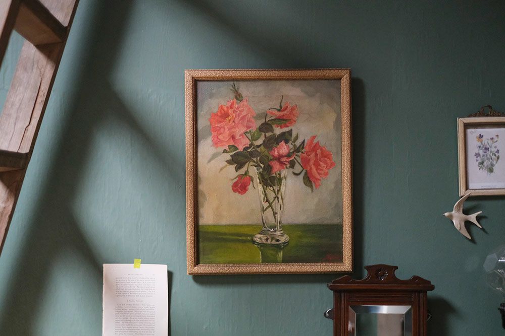 ヴィンテージオイルピクチャーガラス花瓶と薔薇