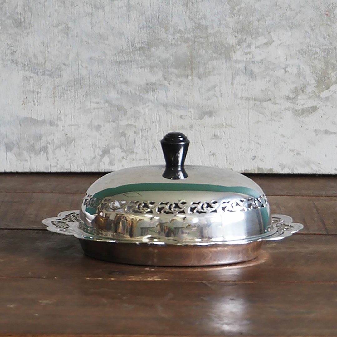 シルバーのケース