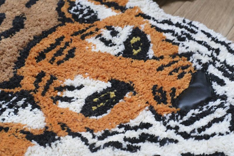 虎の絨毯マット