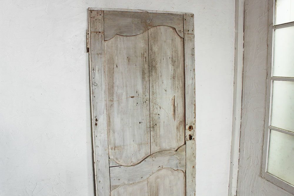 アンティークドア フランス 白い木製ドア エレガントな装飾 