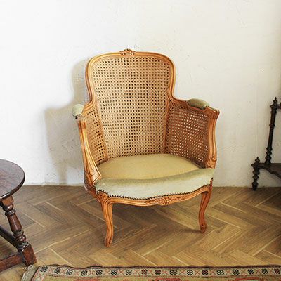 フランスのアンティーク肘掛け椅子