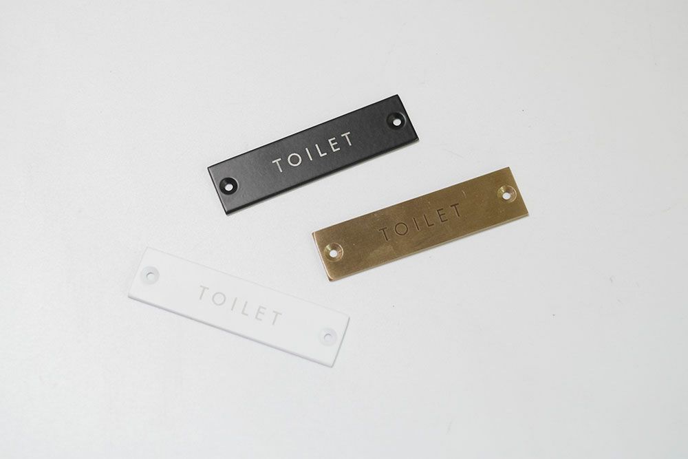 ドアサインプレート TOILET/ドアのカラーに合わせて取り付けできる3色