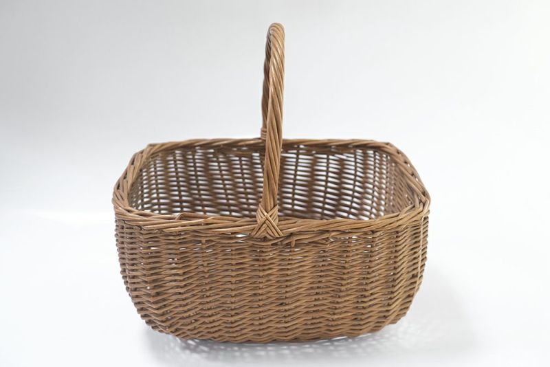 ヴィンテージ ウィッカーバスケット イギリス製の手編み籠の通販