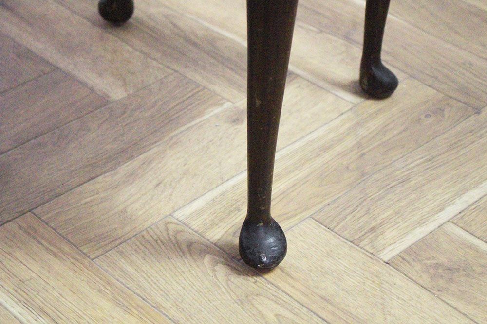 クイーンアン様式の猫足