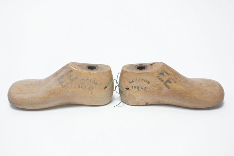 アンティーク ベビーシューモールド B アメリカ 子供用の靴の木型の