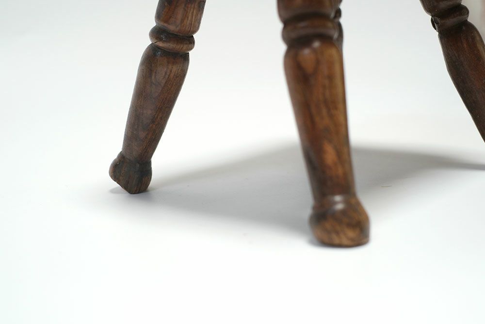 アンティーク小さな低めのスツール イギリス 木製足２