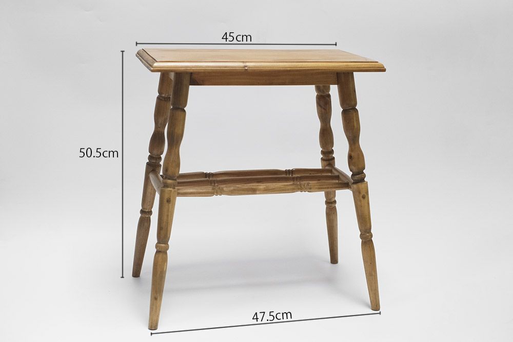 素朴なパインのサイドテーブル フラワースタンド 木製のろくろ脚の花台