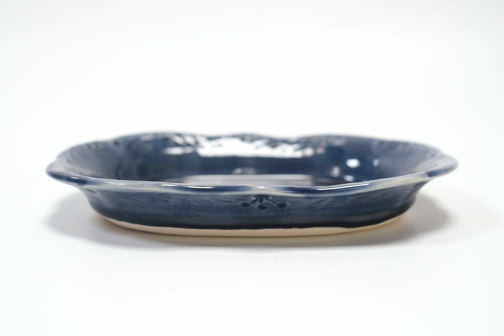 やちむん 沖縄 新里みお 月桃リムプレート オーバル皿 青 の通販