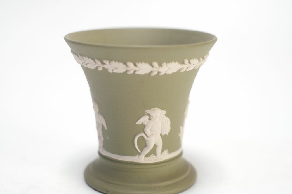 ヴィンテージ WEDGWOODジャスパー 小さな花瓶 ストーンウェア イギリス セージグリーン4