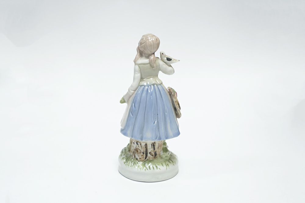 ヴィンテージ フィギュリン イギリス 女の子と鳥 陶器の人形2