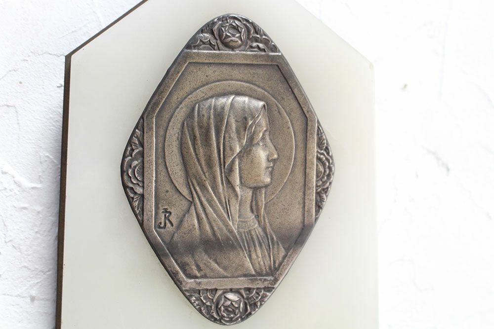 アンティーク ベニチェ オニキス(大理石)でできた壁掛けの聖水盤 フランス 壁掛け 聖母マリア2