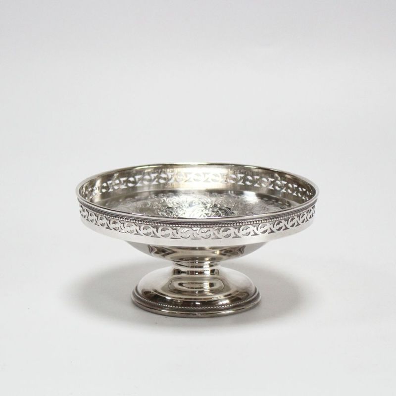 透かしのボンボンスタンドハンドル付き