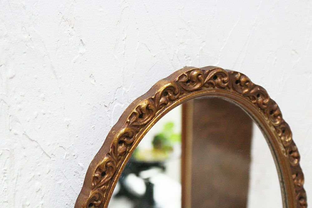 アンティーク オーバルミラーゴールド イギリス ゴールドフレーム 繊細なレリーフの壁面鏡2