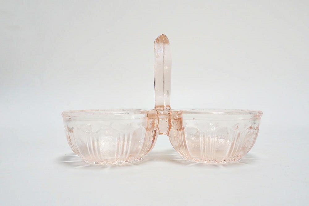 アンティーク サリエール （塩入れ）フランス ピンクの小さなガラス製スパイスディッシュ1