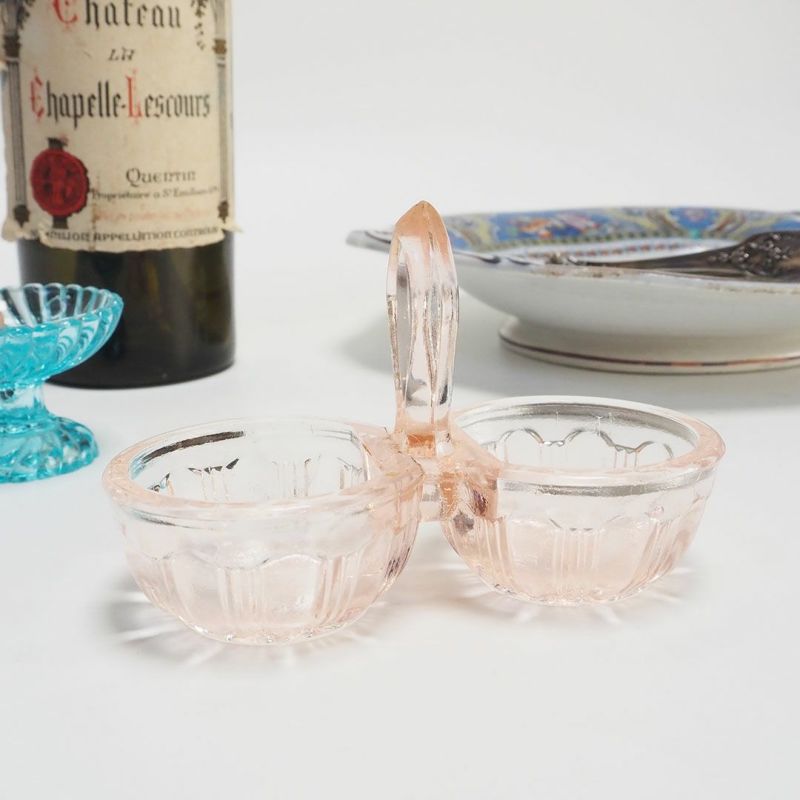 アンティーク サリエール （塩入れ）フランス ピンクの小さなガラス製スパイスディッシュの通販 アンティークショップMALTOオンライン