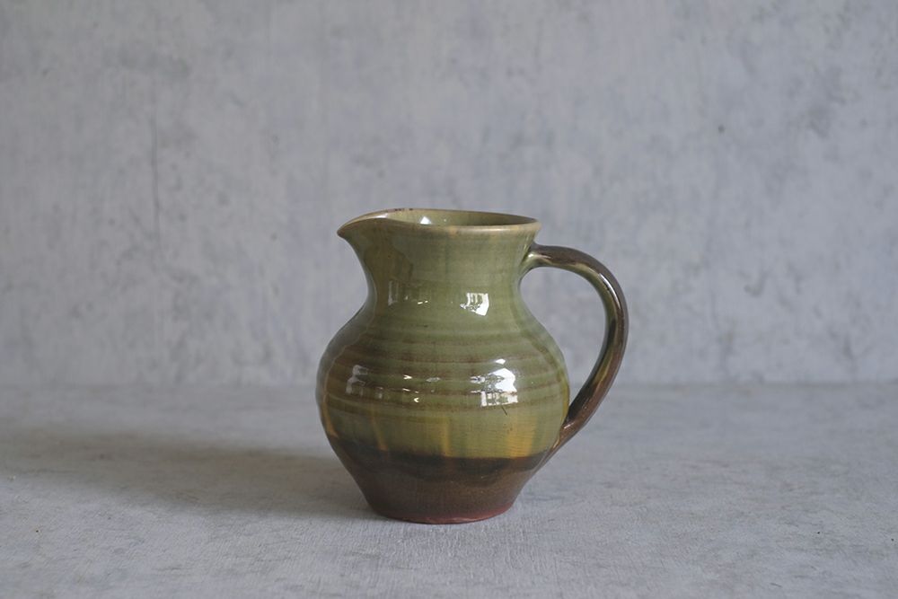 ヴィンテージピッチャー イギリス Wattisfield Ware Art Pottery 陶器の水差し1