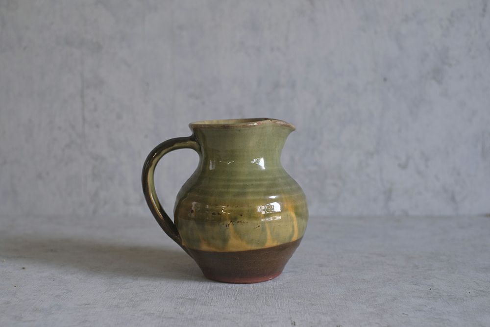 ヴィンテージピッチャー イギリス Wattisfield Ware Art Pottery 陶器の水差し2