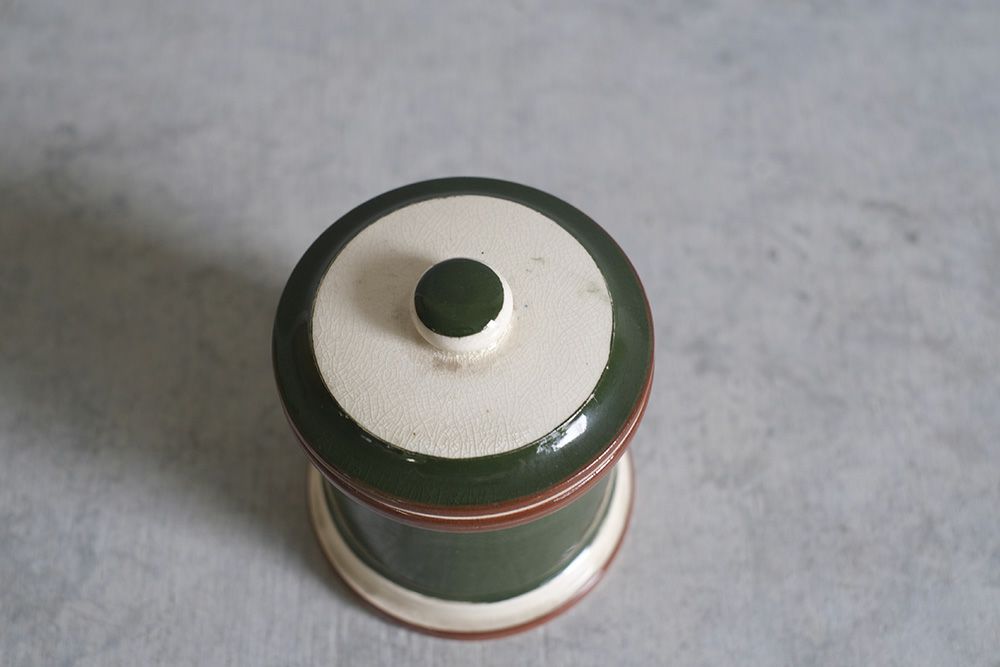 アンティークキャニスター イギリス 深緑の陶器の保存容器2