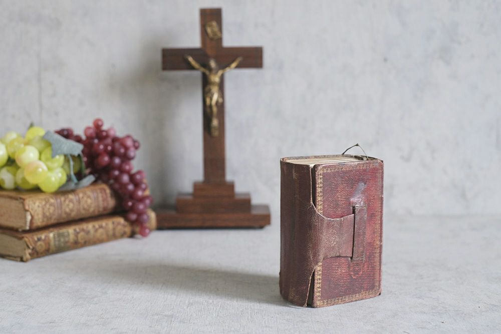 アンティーク祈祷書 フランスで製本された古いローマ教会のパロワシアン(Paroissien／祈祷書)8